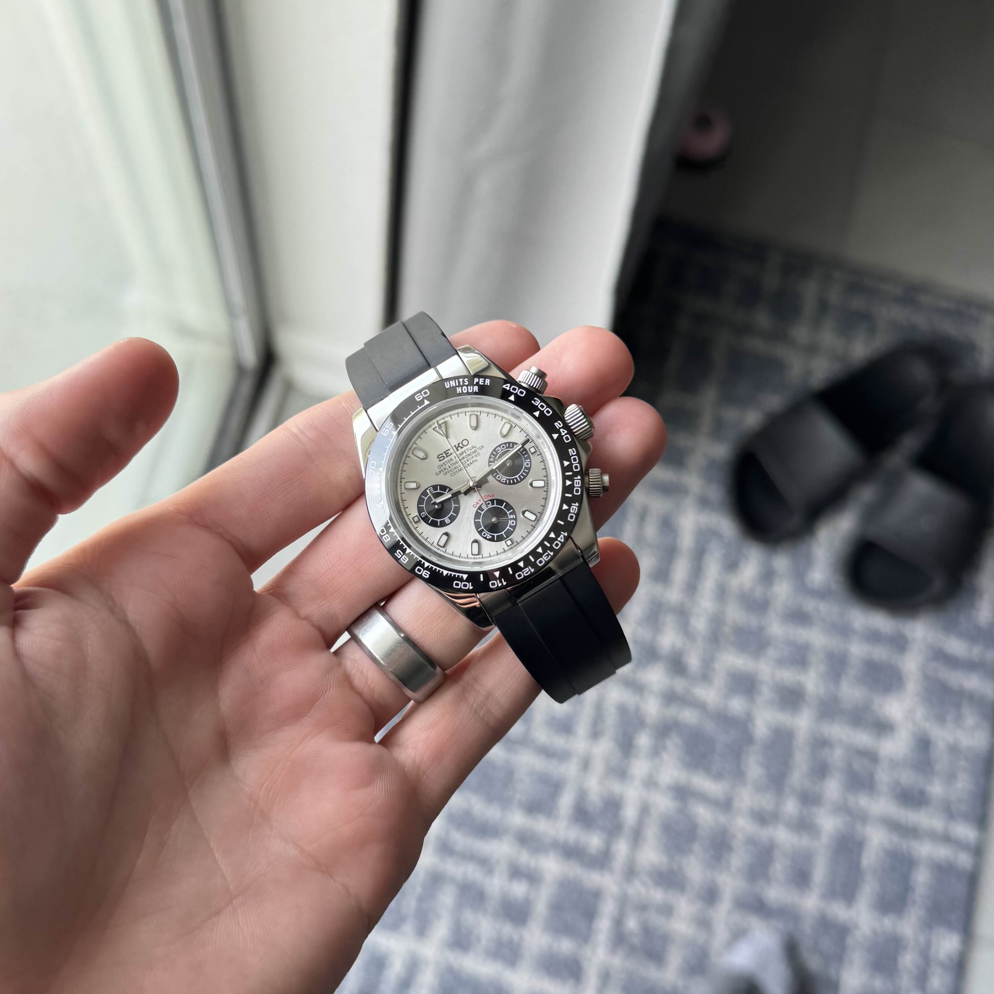 Custom watch with rubber strap